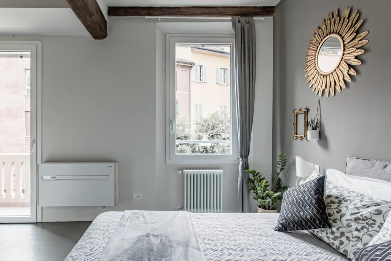 Ferienwohnung Charming Flat Righi Bologna Exterior foto